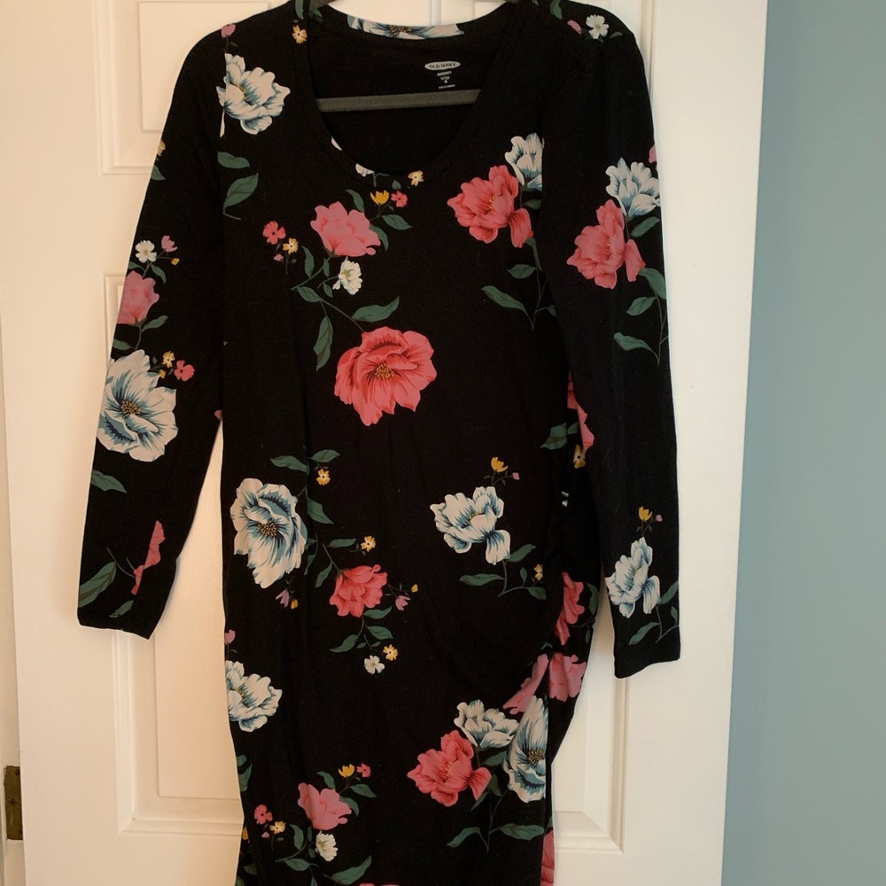 Old Navy fitted midi maternity dress